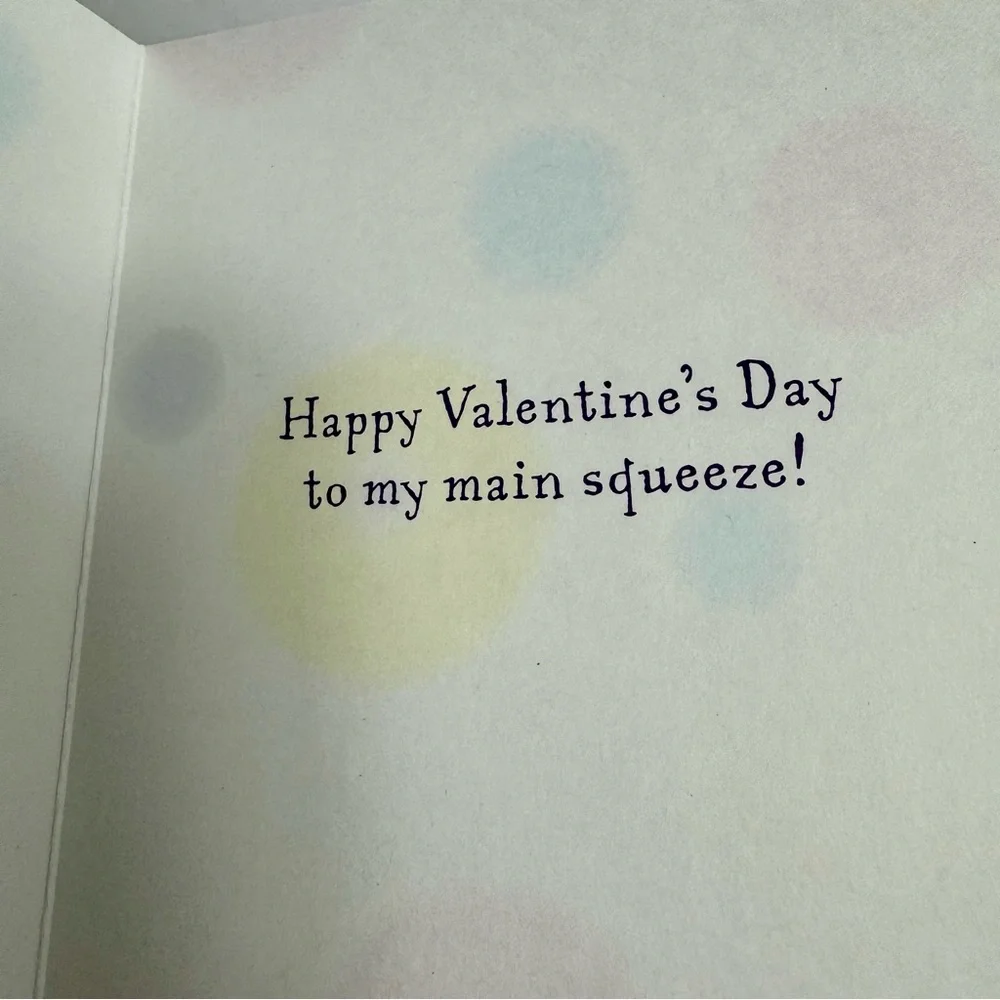 7 Avanti Greeting cards- old couple flirting Holiday: Valentines Day
